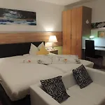 Garni Hotel